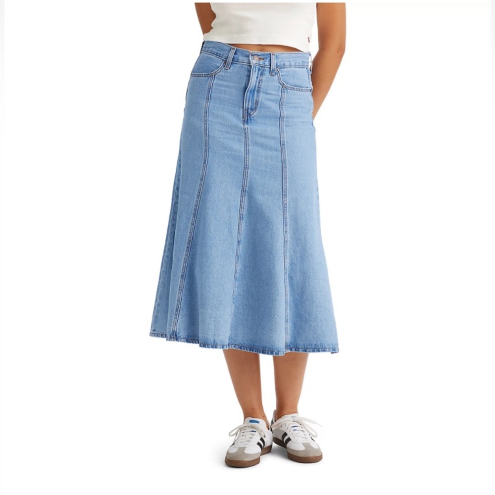 Levi’s Fit and Flare Classic Blue A-Line Denim Skirt